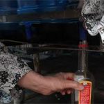 Nhận biết nước mắm giả qua độ đạm, mùi vị, hình thức