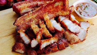 Cách làm ba rọi chiên nước mắm cho cả nhà cùng thưởng thức